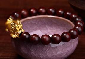 傷官見(jiàn)官官又被合，偏印與傷官合了會(huì)怎樣？