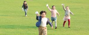 夢到兒時同村伙伴什么意思 夢到兒時同村伙伴是什么預(yù)兆