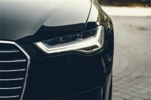 屬蛇的選車牌號應(yīng)該怎么選 屬蛇人車牌號碼吉利的數(shù)字