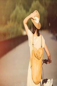 辛巳日柱女命性格與命運